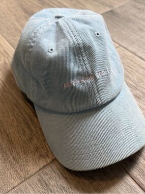 American Eagle Corduroy
Baseball Cap Light Blue
Adjustable Strap Mens